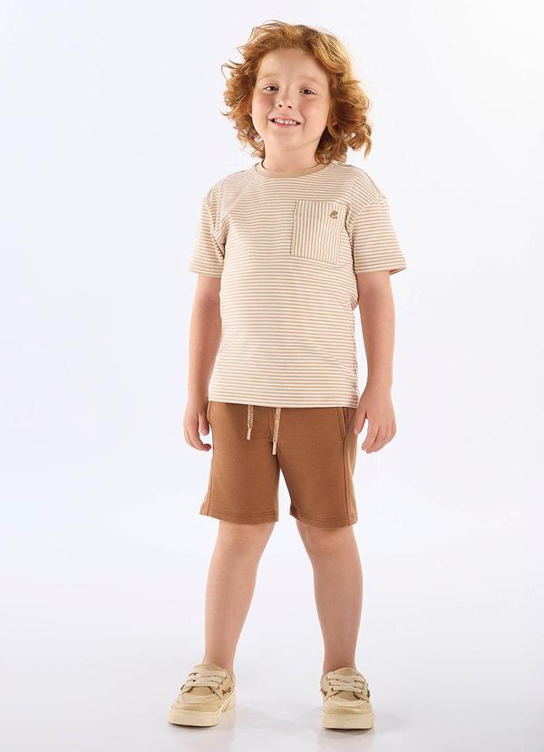 Conjunto Camiseta Estampado Bermuda Marrom