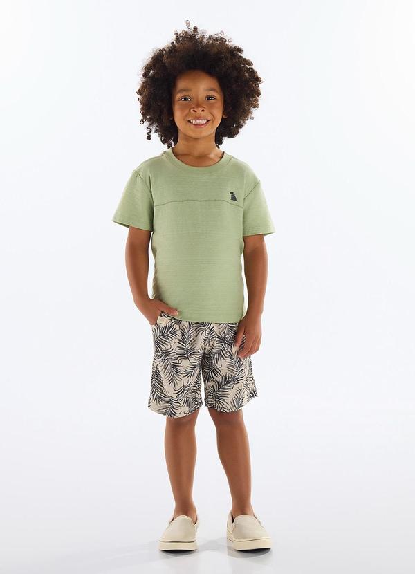 Conjunto Camiseta Flamê e Bermuda Verde