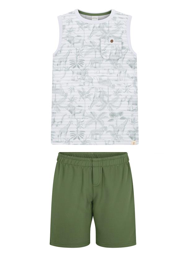 Conjunto com Bermuda de Moletom e Regata Branco