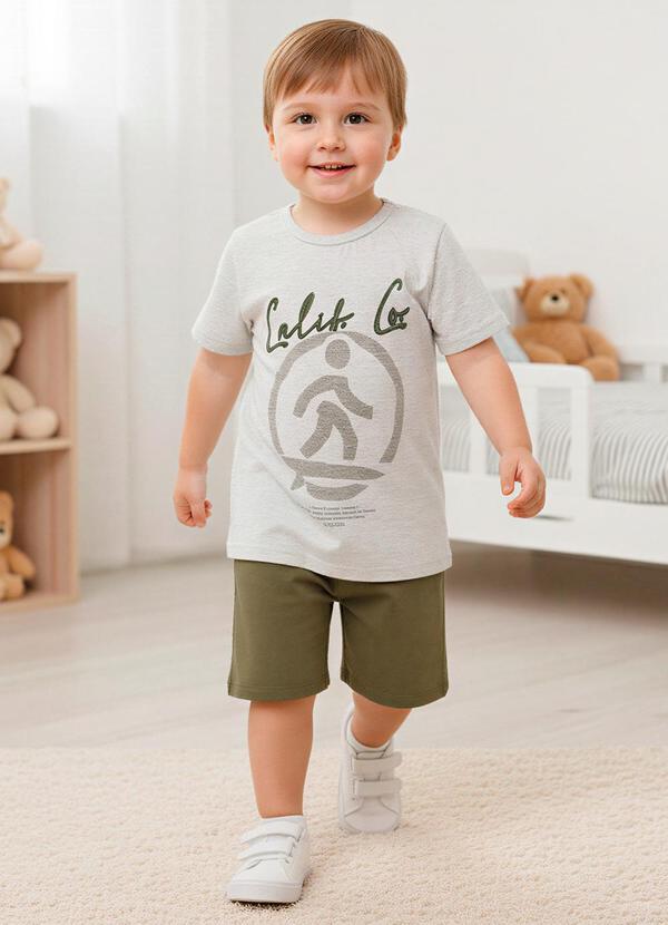 Vista 2 Conjunto com Camiseta Bege Multimarcas Multimarcas