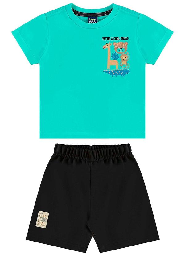 Conjunto com Camiseta e Bermuda Verde