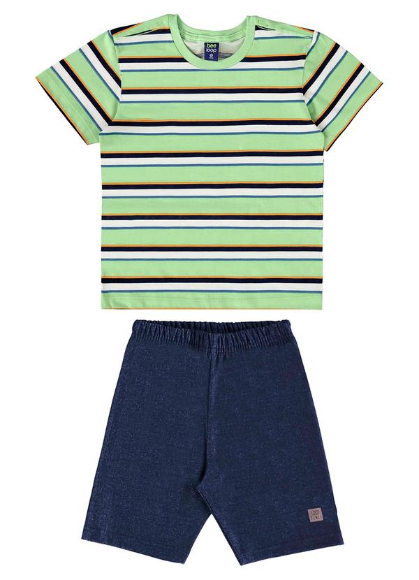 Conjunto com Camiseta e Bermuda Verde