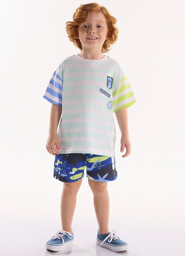 Vista 2 Conjunto com Camiseta e Short Branco Três e Já Três e Já