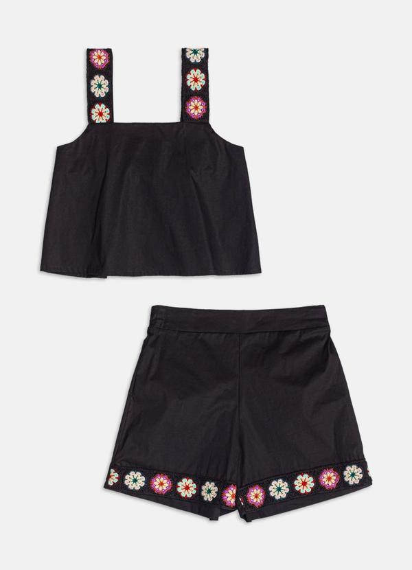 Conjunto com Flores em Crochê Preto