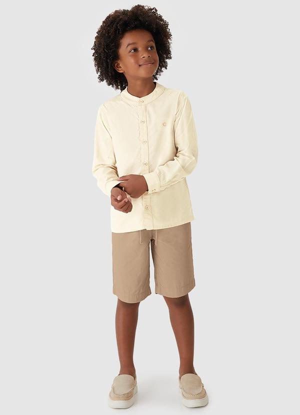 Vista 2 Conjunto de Camisa Bordada Menino Areia Carinhoso Carinhoso
