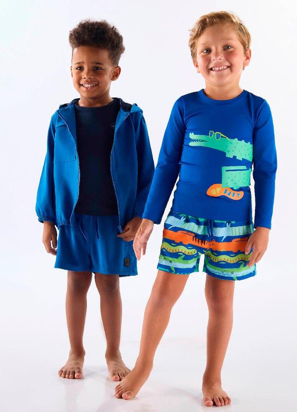 Vista 2 Conjunto Praia Camiseta Fps+50 Short Up Baby Azul Up Baby