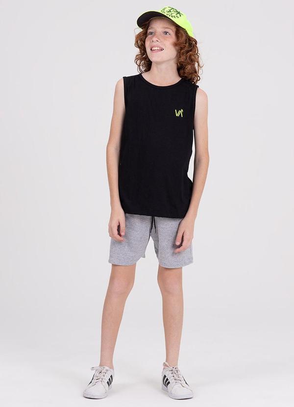 Vista 2 Conjunto Regata Infantil Menino Essencial Preto VIDA COSTEIRA VIDA COSTEIRA