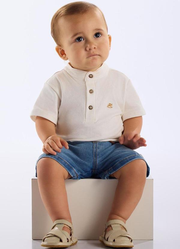 Conjunto Camiseta e Bermuda Bebê Bege