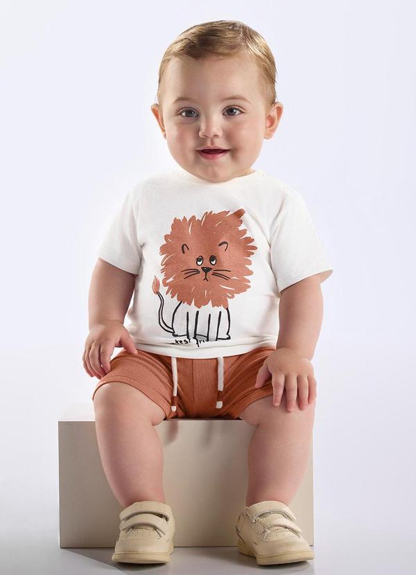 Conjunto Camiseta Leão e Bermuda Bebê Bege