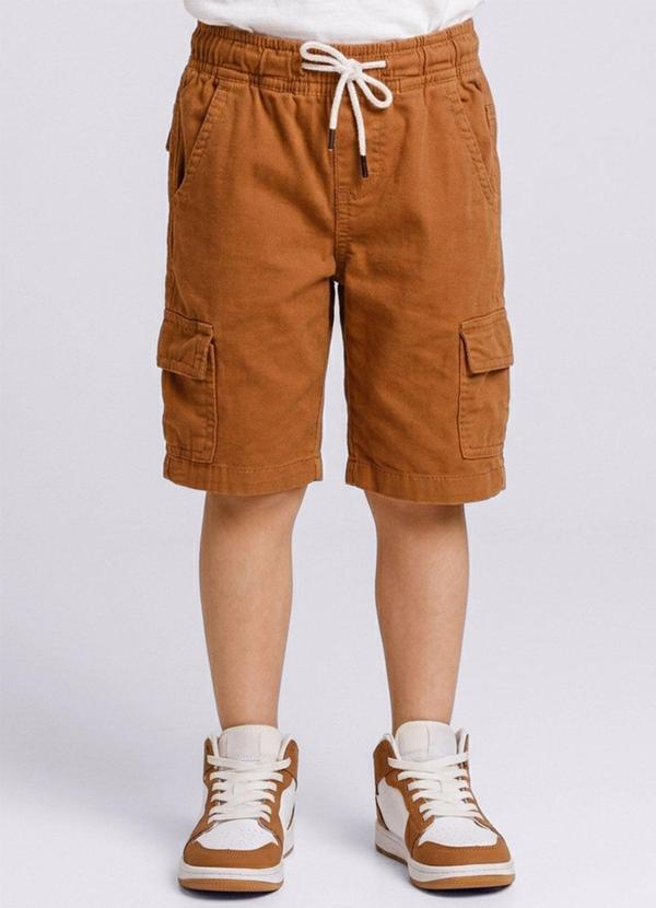 Bermuda Sarja Infantil com Bolsos Cargo Marrom
